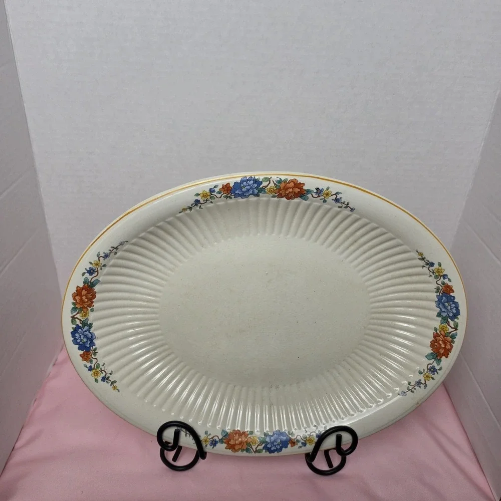 Vintage Royal Ivory 12